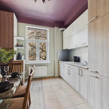 アパート 2br Family Budget By Daugava River リガ